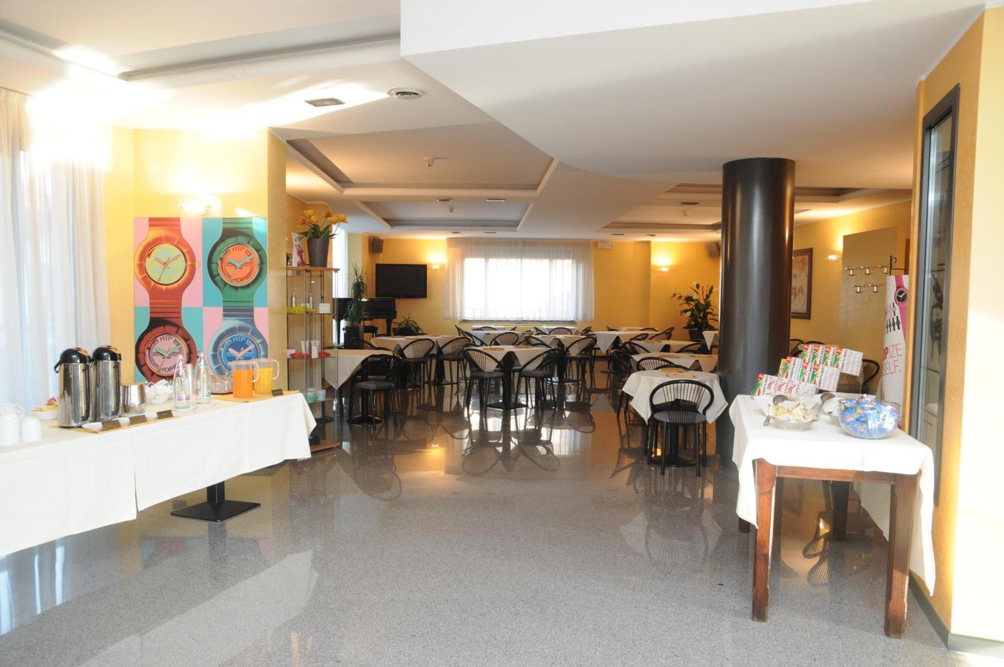 Hotel Del Riale Parabiago Buitenkant foto